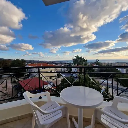 Pretty Peyia Holiday home
